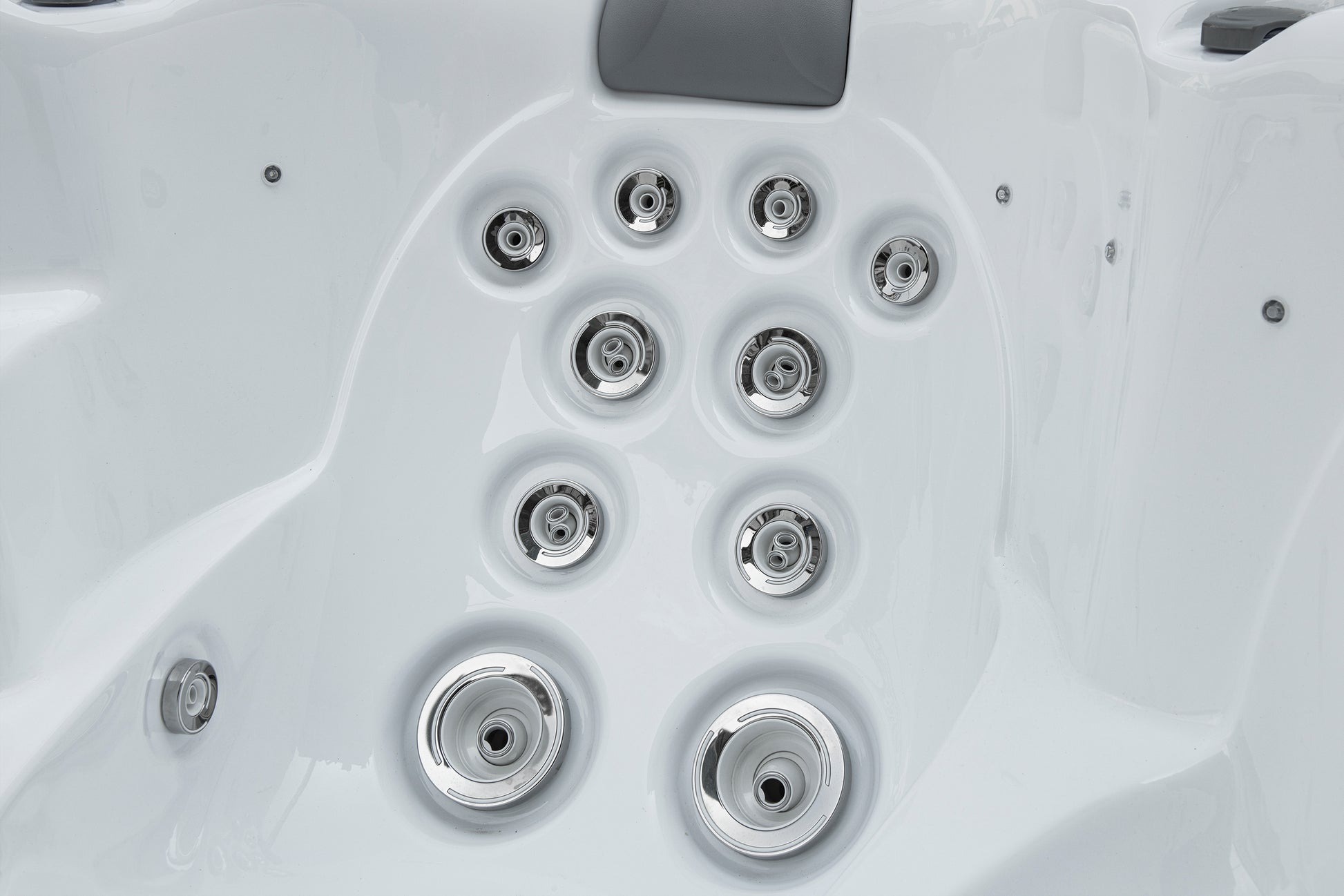 Aros Signature Hot Tub